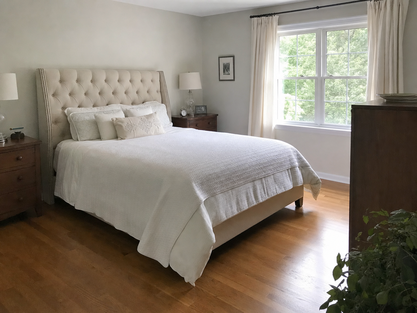 Bedroom 4 Cleaning
